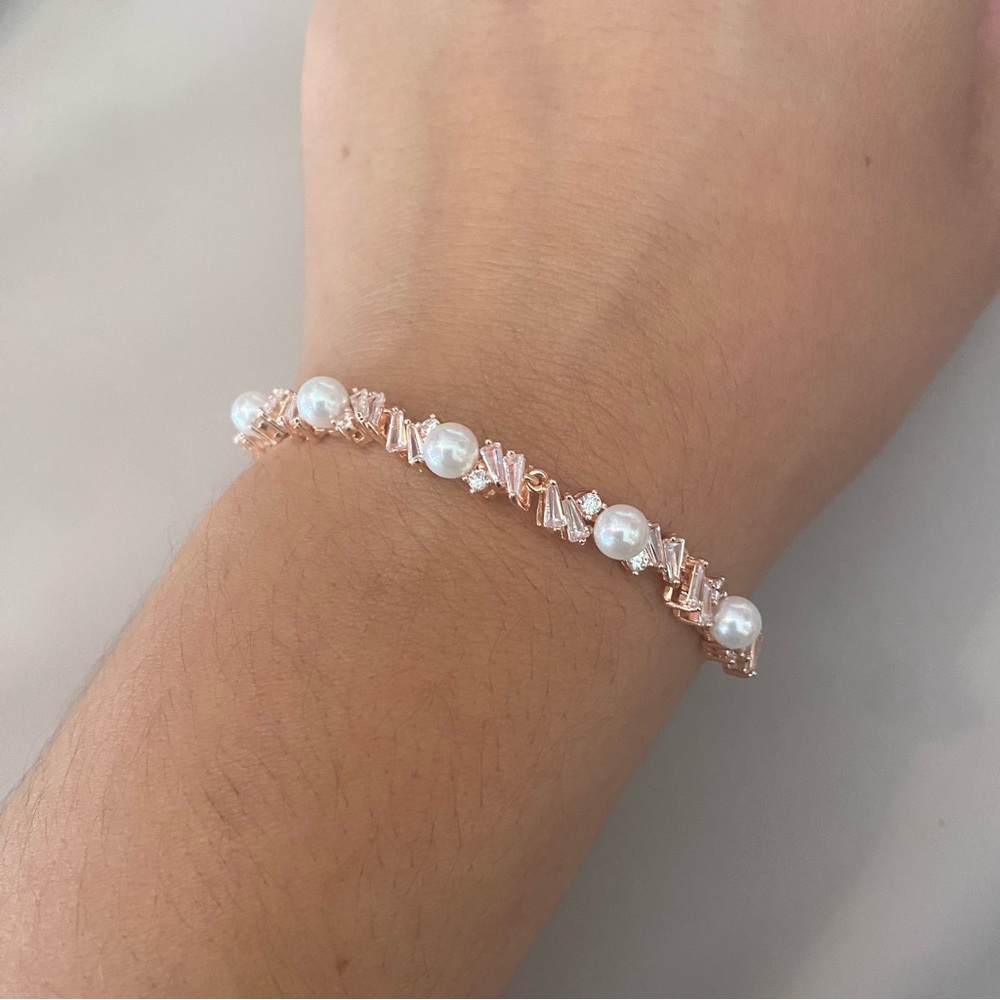 Bridal Pearl and Rose Gold Bracelet